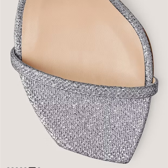 Heel Height: 3.9"

FEATURES
Sandal
Stiletto heel
Square-toe - Picture 4 of 5